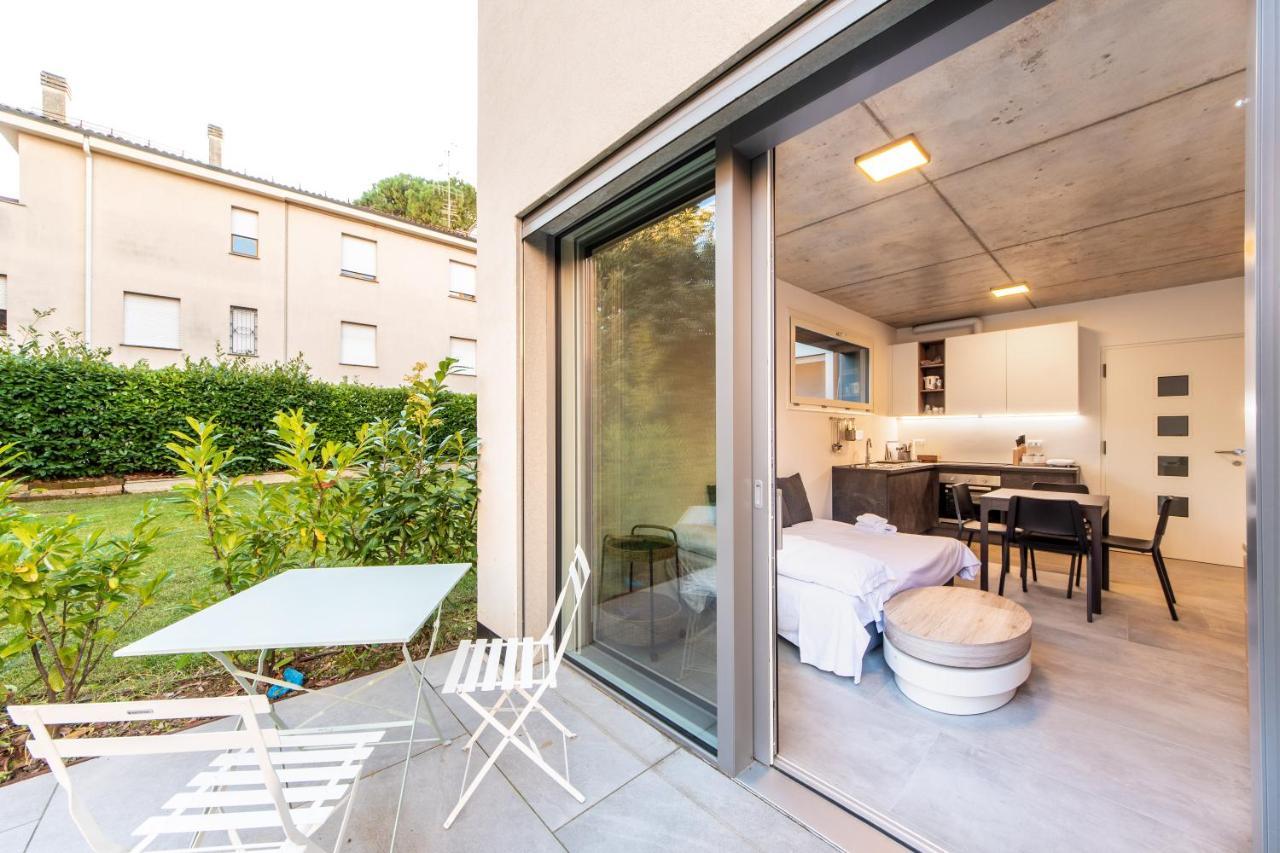 Housmart Toscana 53 Black Bologna Eksteriør billede
