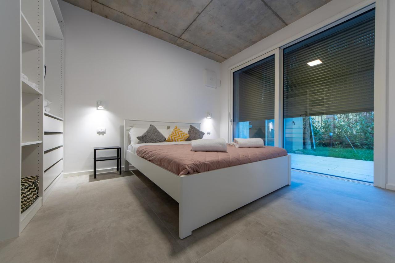Housmart Toscana 53 Black Bologna Eksteriør billede