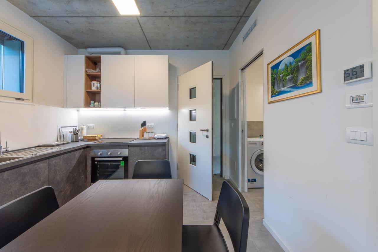 Housmart Toscana 53 Black Bologna Eksteriør billede